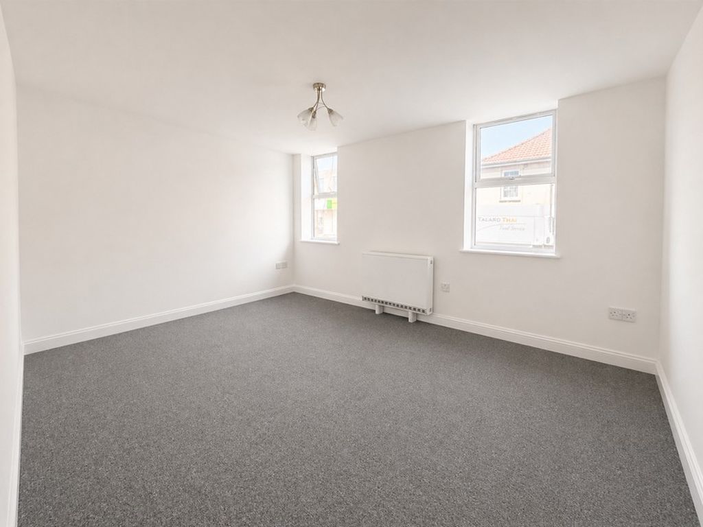 Property photo 2 of 6 Photo 5