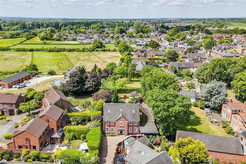 Property photo 1 of 47