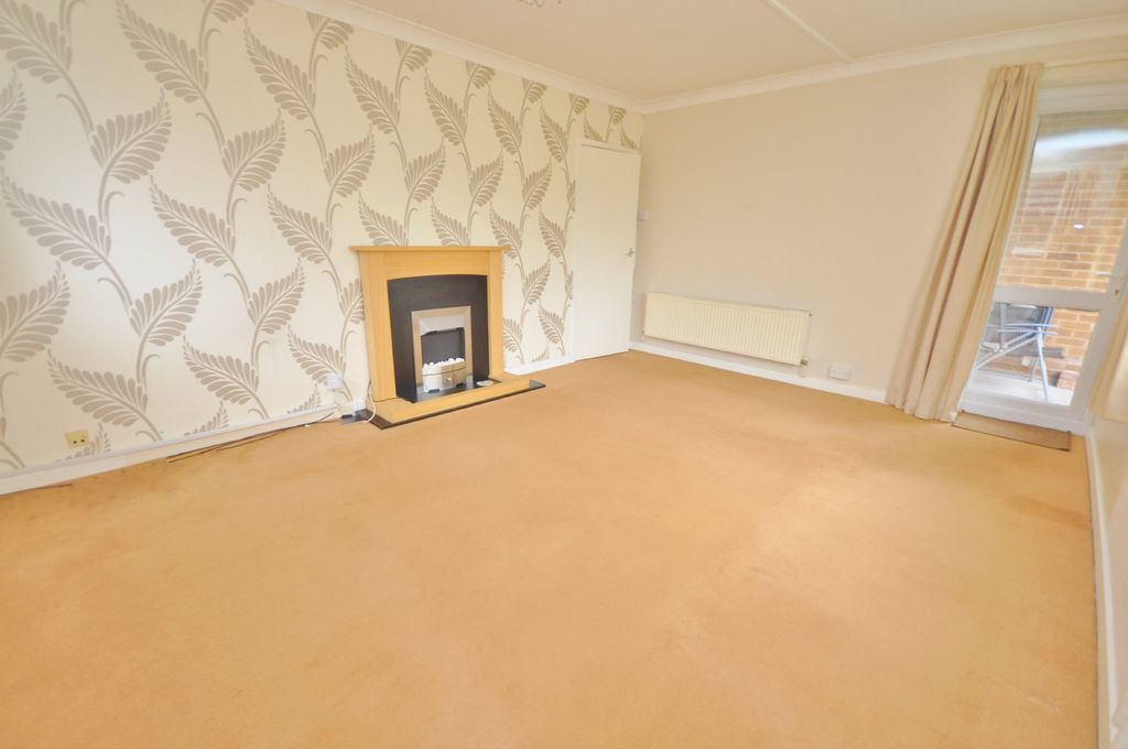 Property photo 3 of 7 Photo 03