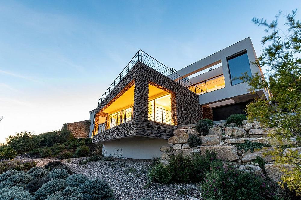 Property photo 1 of 42 Contemporary Masterpiece For Sale Algarve