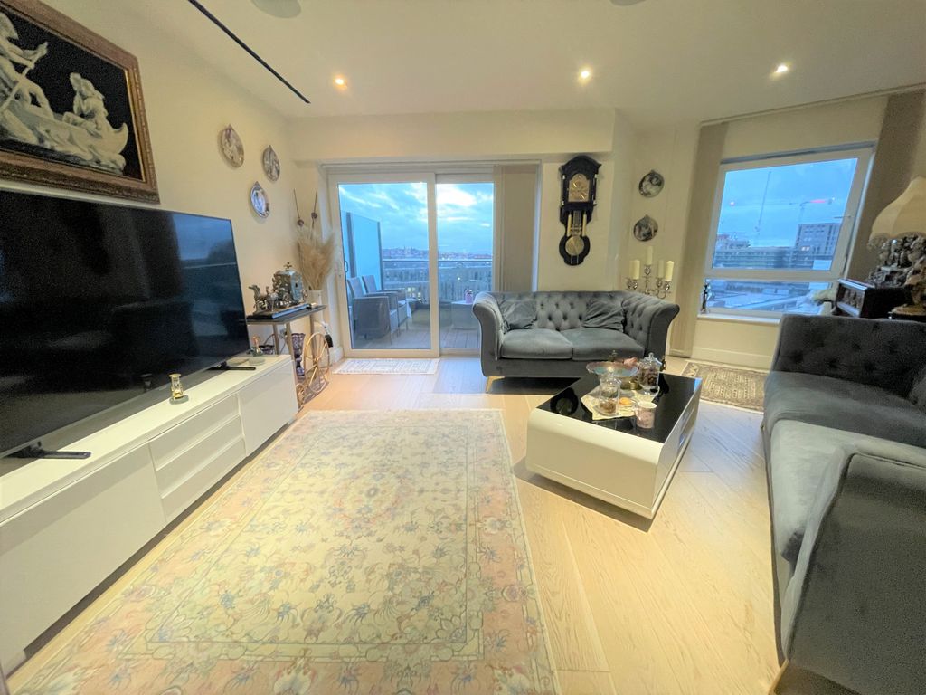 Property photo 2 of 9 Gallery