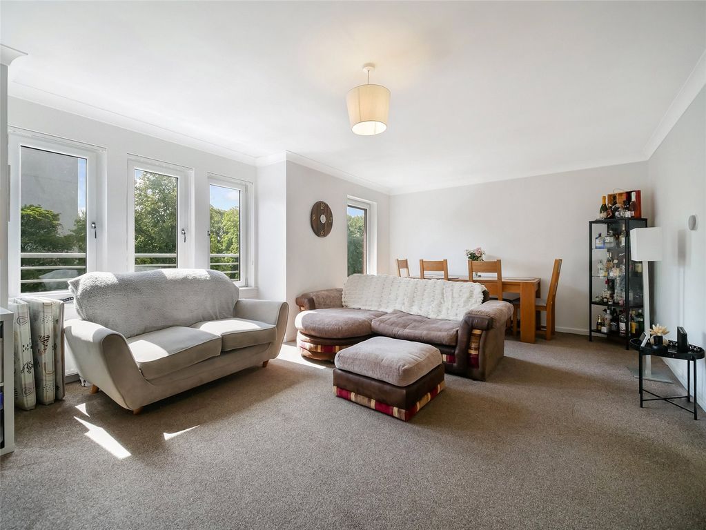 Property photo 2 of 21 Picture No. 01