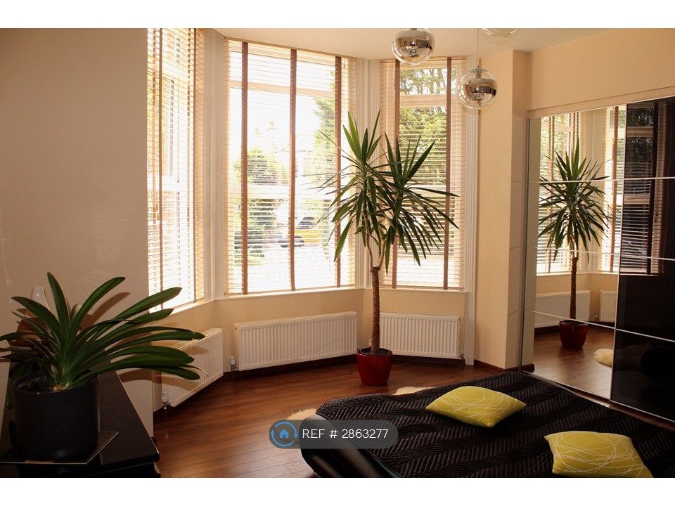 Property photo 1 of 14 Bedroom