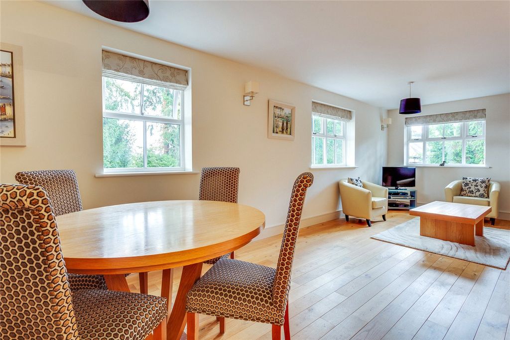 Property photo 3 of 13 Living/Dining Room