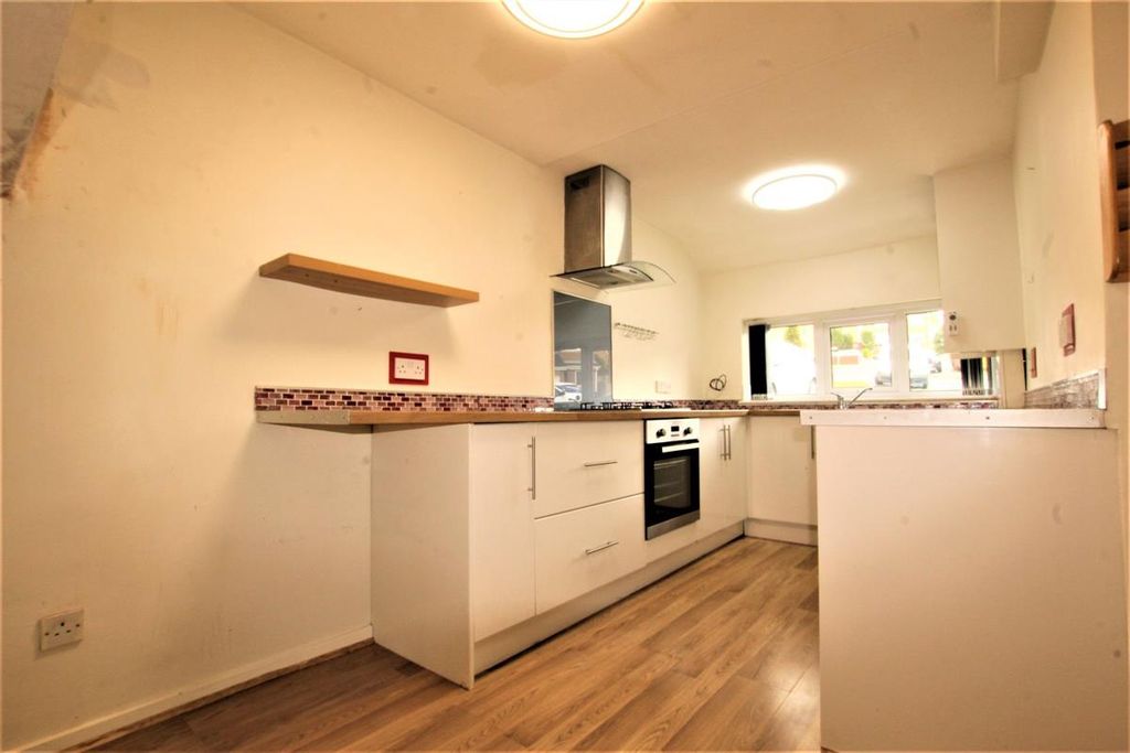 Property photo 3 of 30