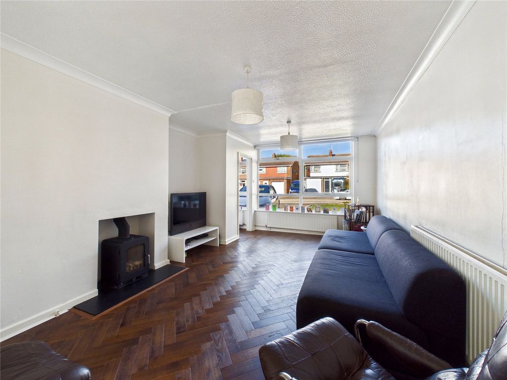 Property photo 3 of 16 Picture No. 07