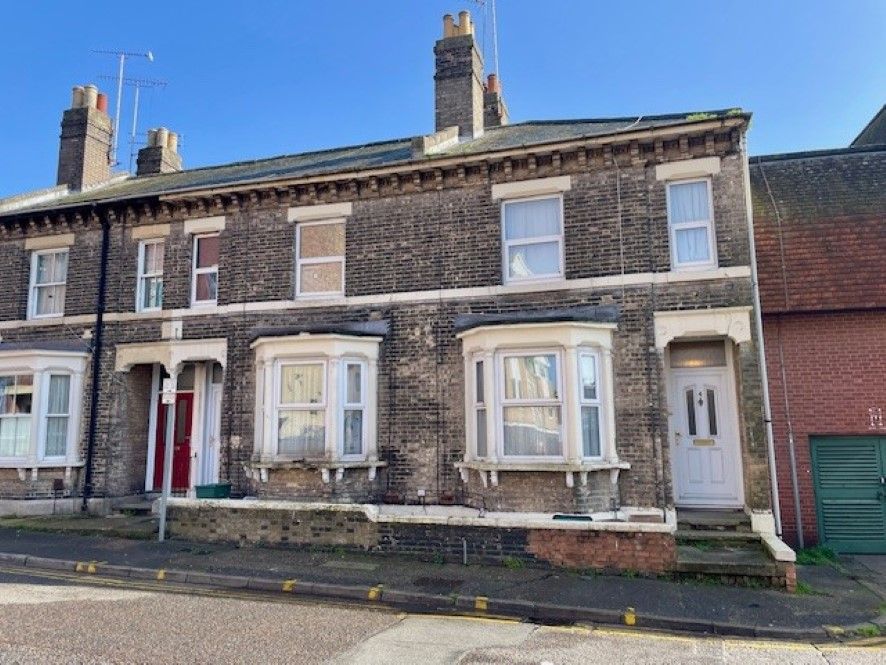 Property photo 1 of 9