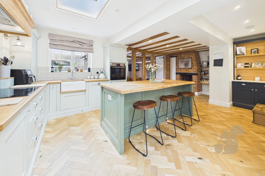 Property photo 3 of 16 Kitchen/Breakfast Room