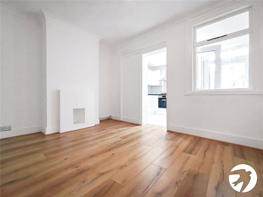 Property photo 3 of 13 Picture No. 05