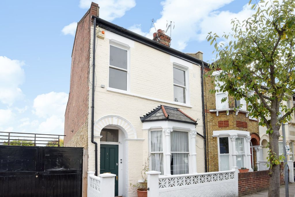 Property photo 1 of 10 Picture No. 05