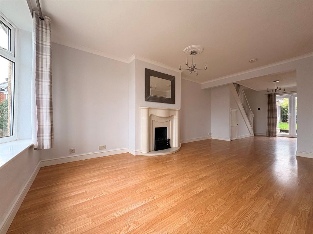 Property photo 3 of 27 Picture No. 14