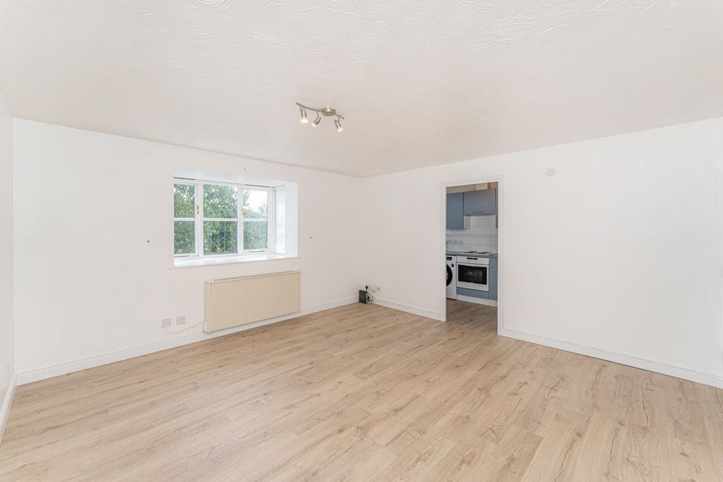 Property photo 3 of 13 Living Room