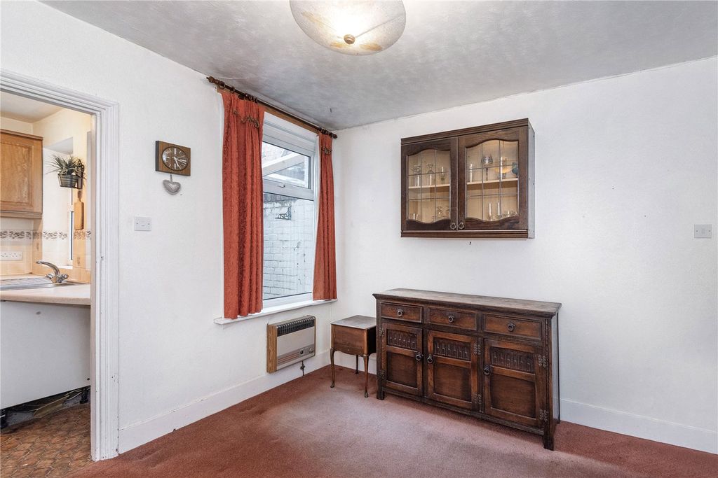 Property photo 3 of 18 Picture No. 04