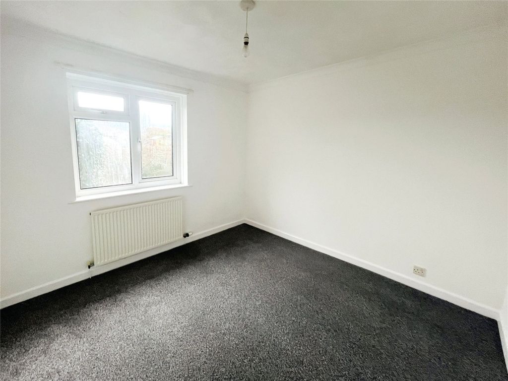 Property photo 2 of 12 Picture No. 22