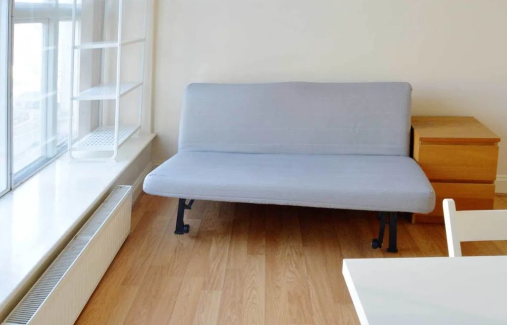 Property photo 3 of 4 Bedroom