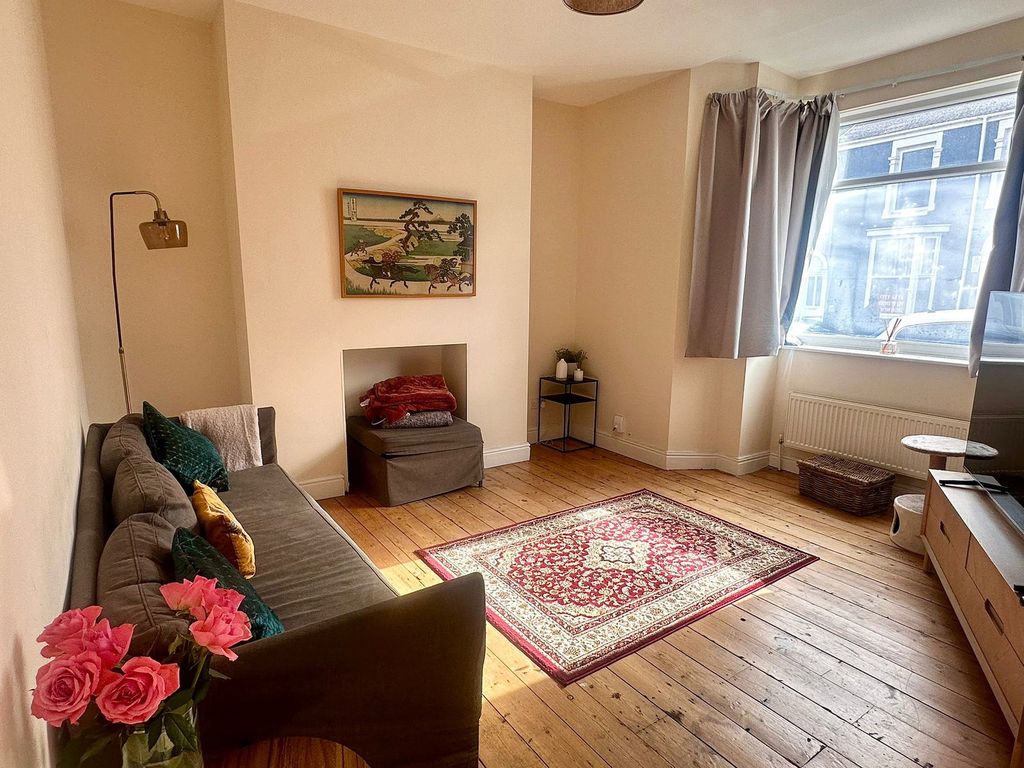 Property photo 3 of 19