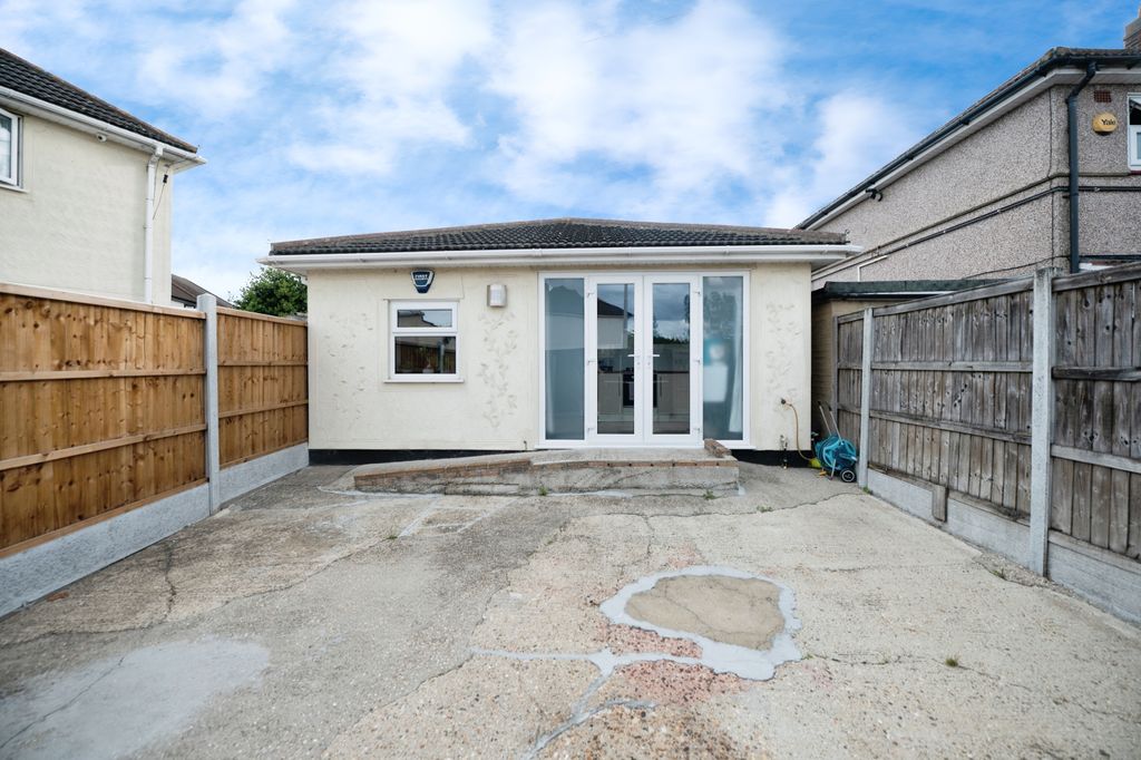 Property photo 3 of 27 Annexe