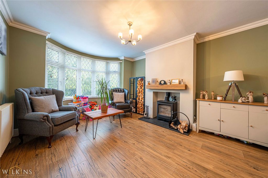 Property photo 3 of 37 Picture No. 10