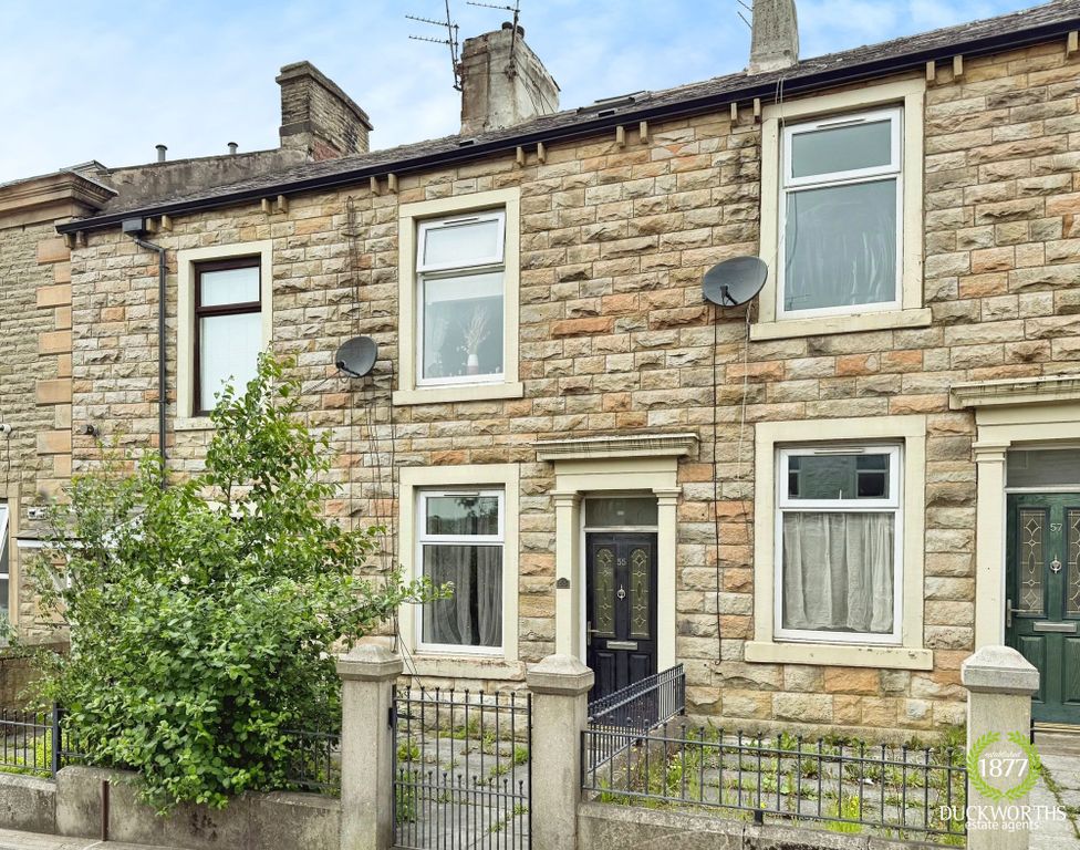 Property photo 1 of 11