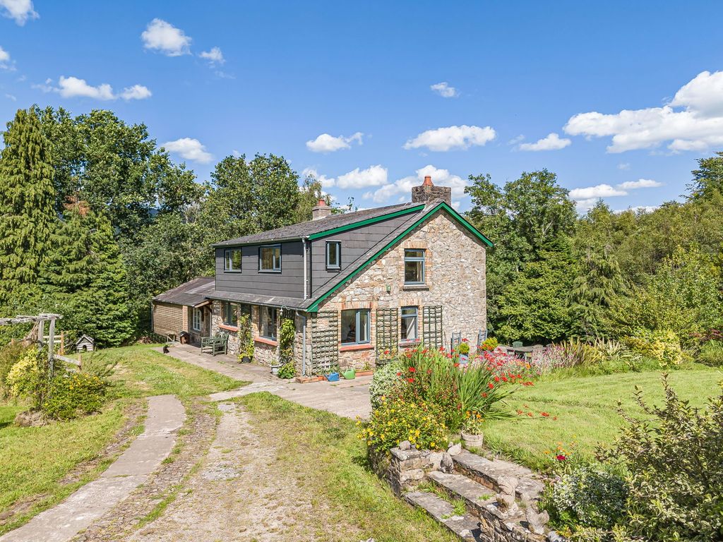 Property photo 1 of 44
