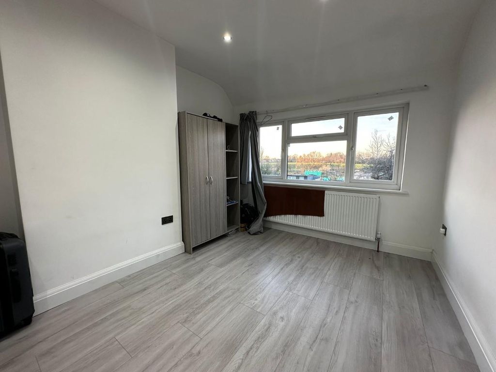 Property photo 2 of 14 Whatsapp Image 2026-02-24 At 17.32.36 (1).Jpeg