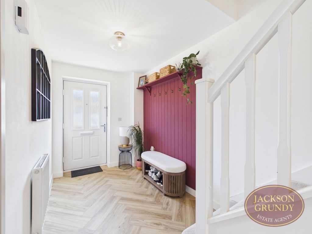 Property photo 3 of 19 Marram Crescent