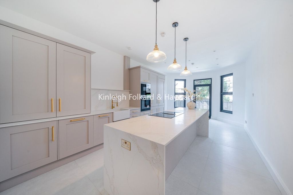 Property photo 1 of 16 Picture No. 07