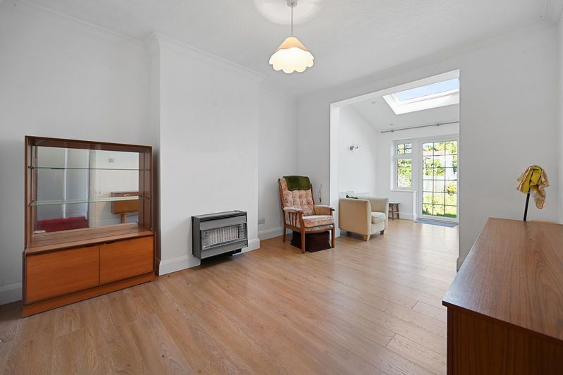 Property photo 3 of 11 Photo 11