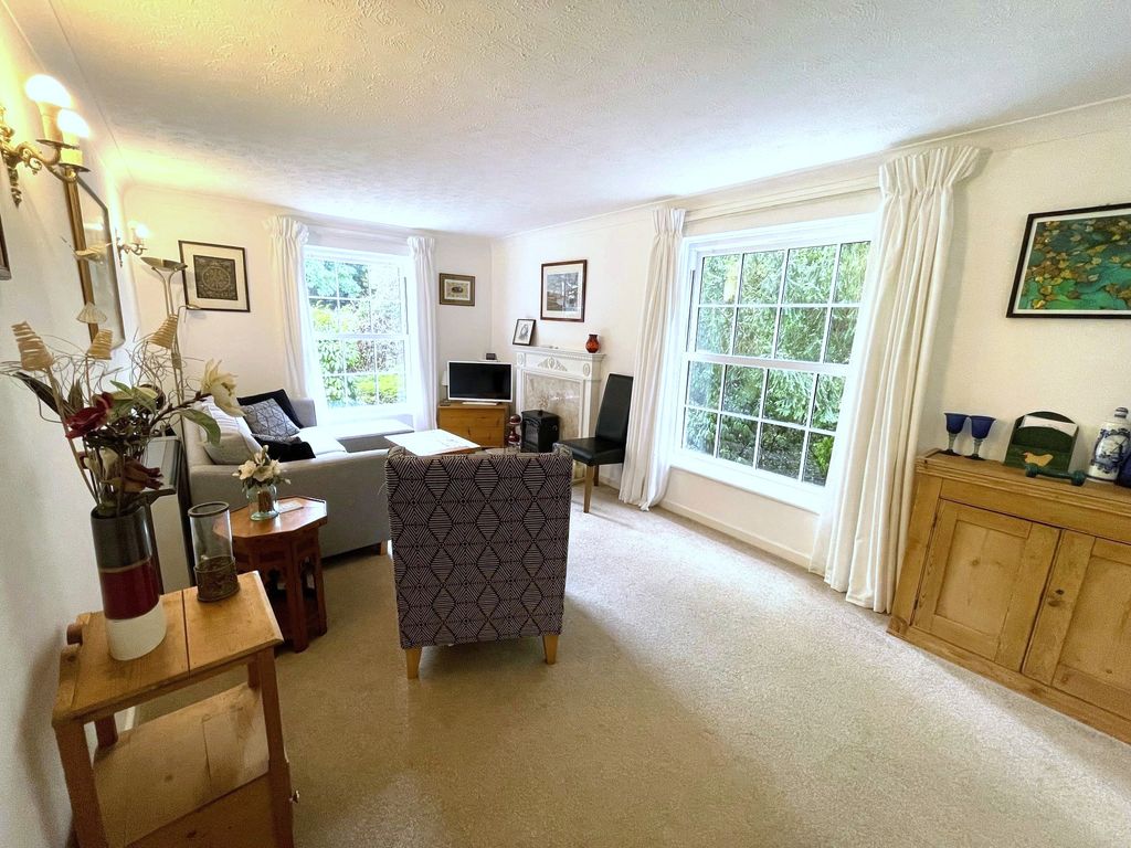 Property photo 2 of 22