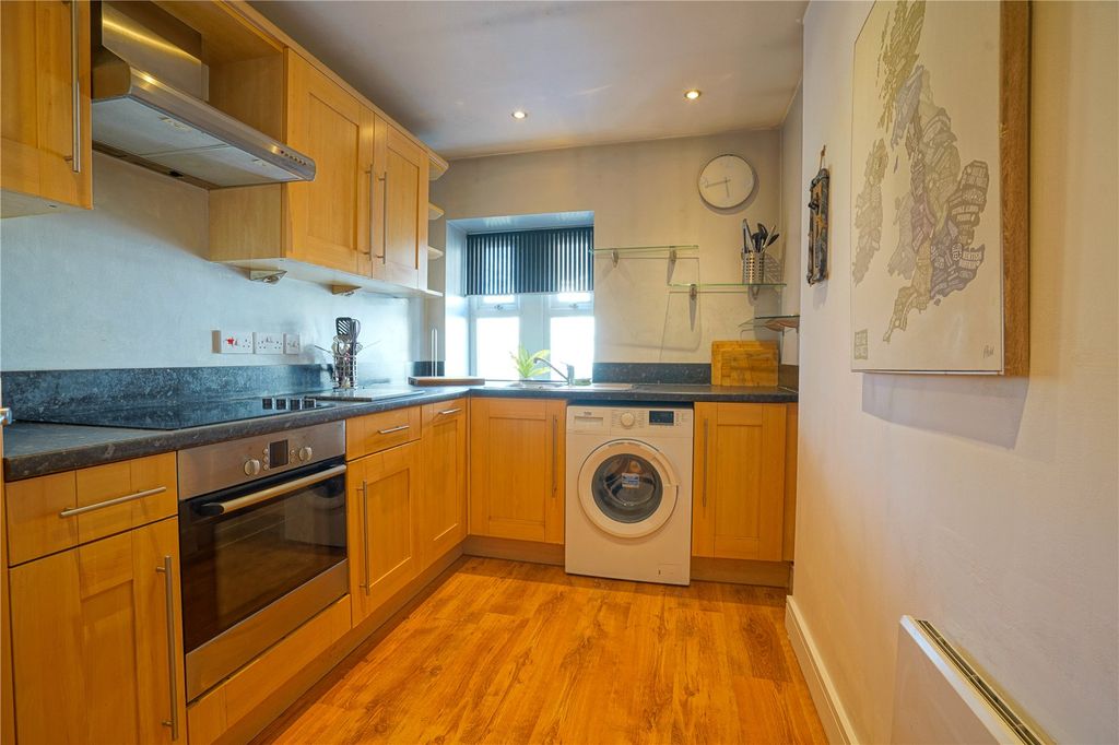 Property photo 3 of 7 Picture No. 02