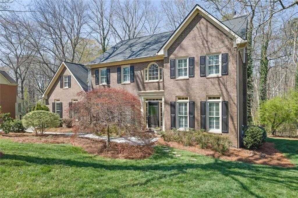 Property photo 1 of 31