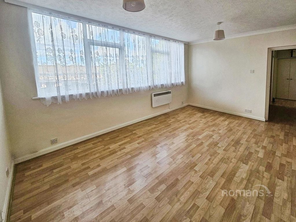 Property photo 2 of 8 Pbox-Img.Jpg