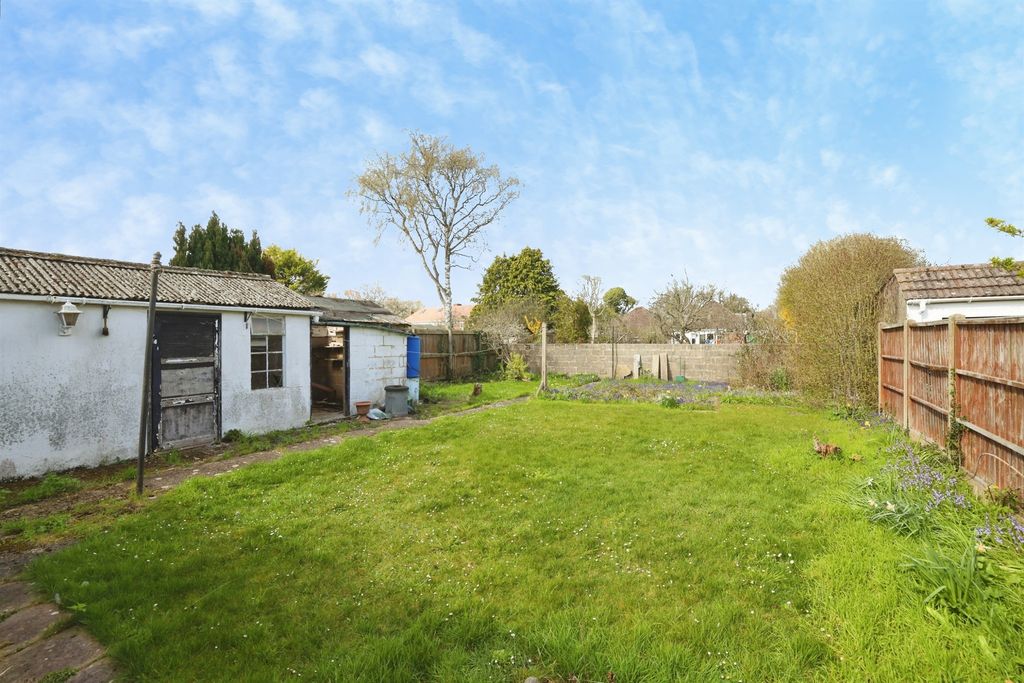 Property photo 2 of 15