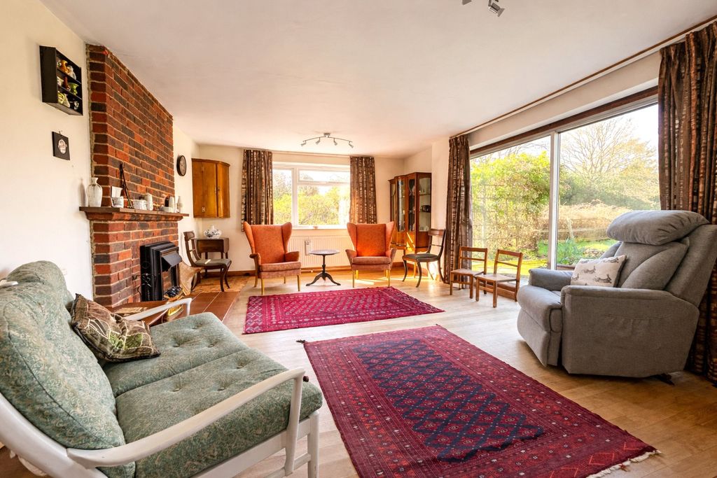 Property photo 2 of 12 Picture No. 02