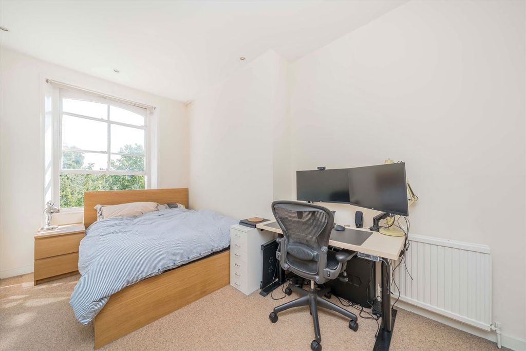 Property photo 3 of 5