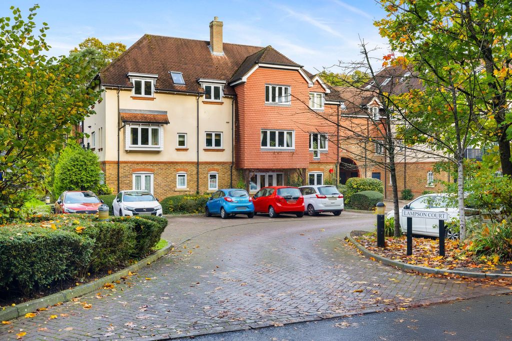 Property photo 1 of 14