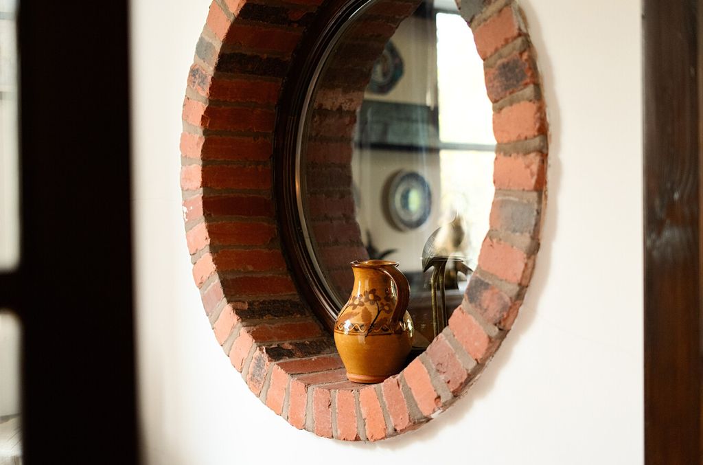 Property photo 2 of 37 -69E63F4E808d6-l-1441676-13-69Dfbba03B4B1