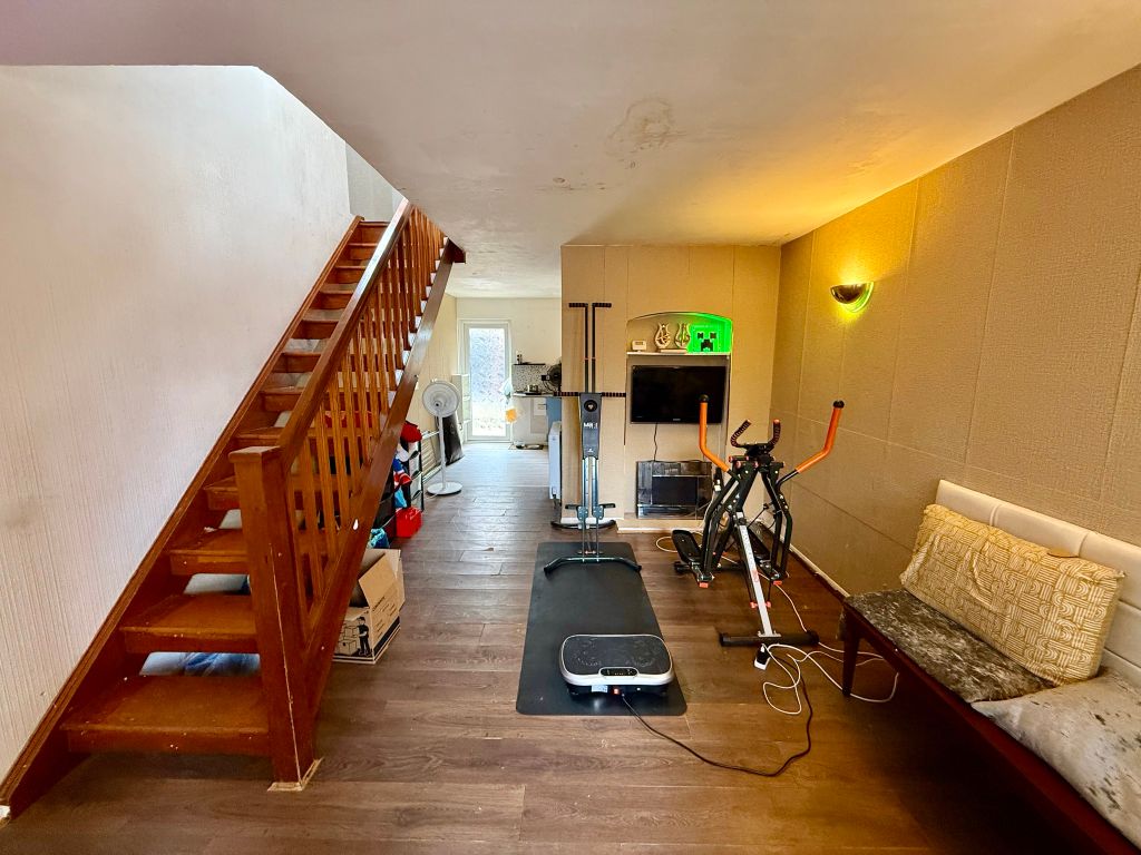Property photo 2 of 7