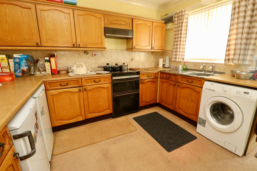 Property photo 2 of 11 Img_6043