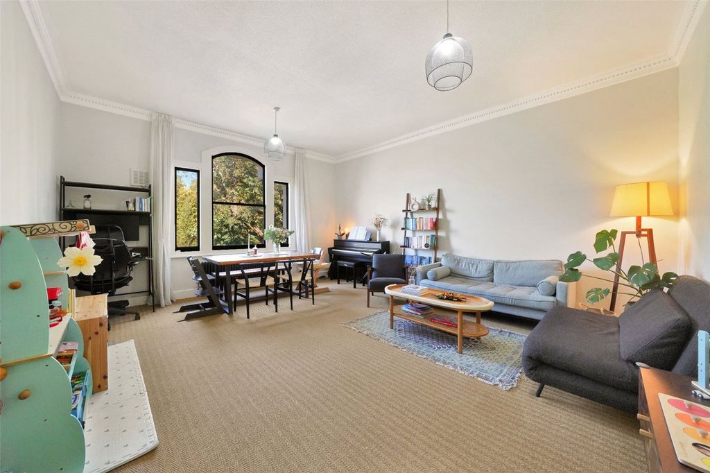 Property photo 1 of 15 Picture No. 18