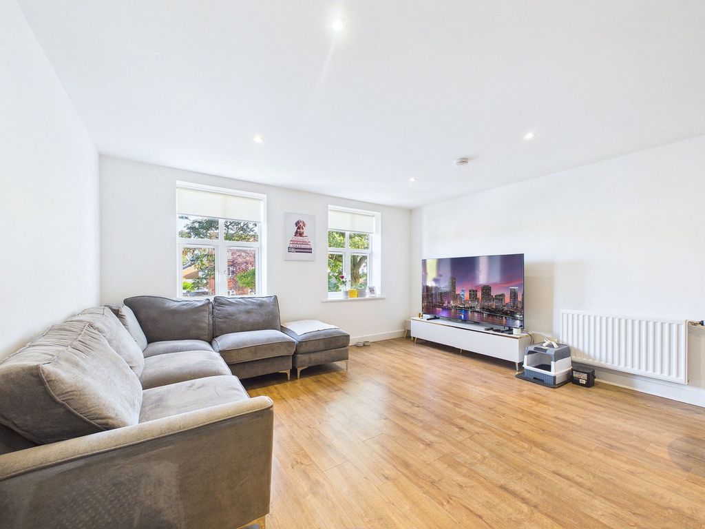 Property photo 3 of 11