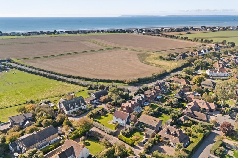 Property photo 3 of 27 Photo 24