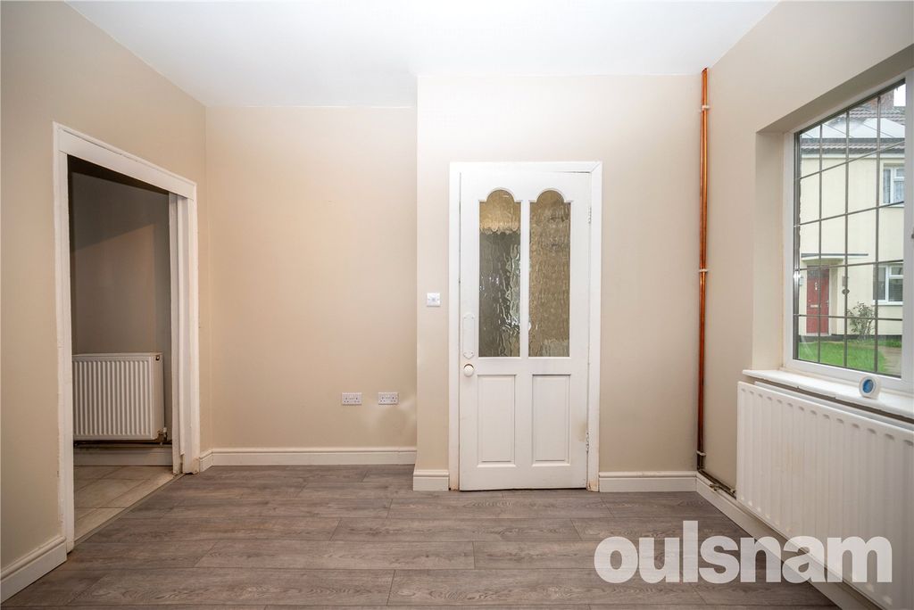 Property photo 3 of 25 Picture No. 02