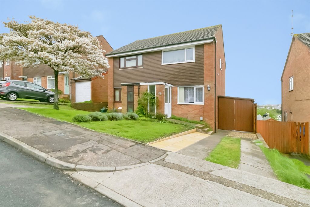 Property photo 1 of 19