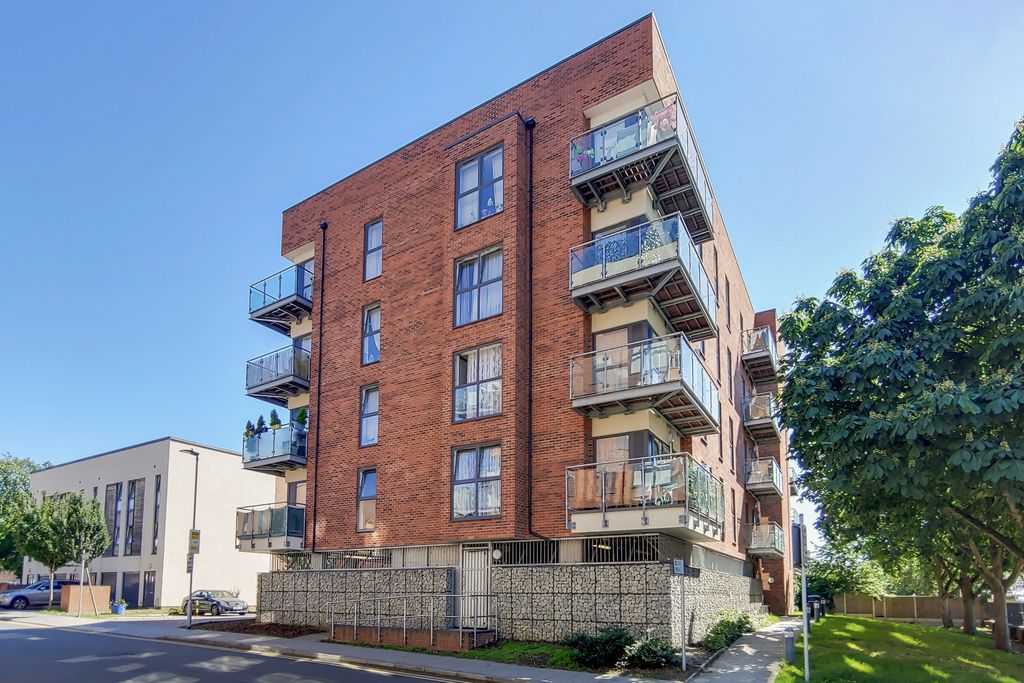 Property photo 1 of 10