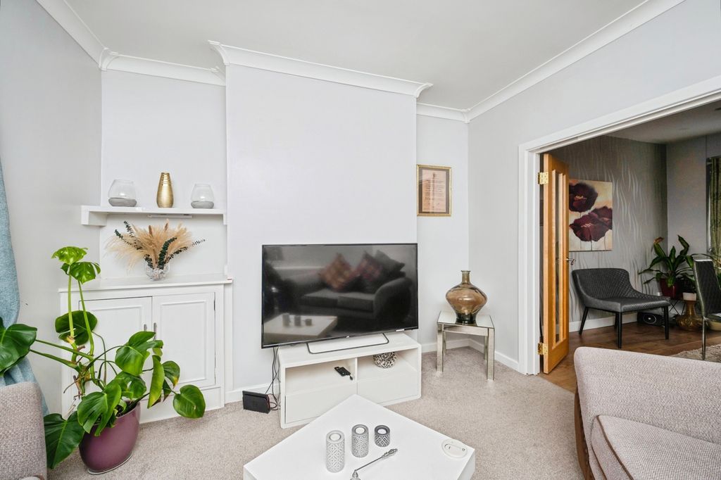 Property photo 2 of 20 Pbox-Img.Jpg