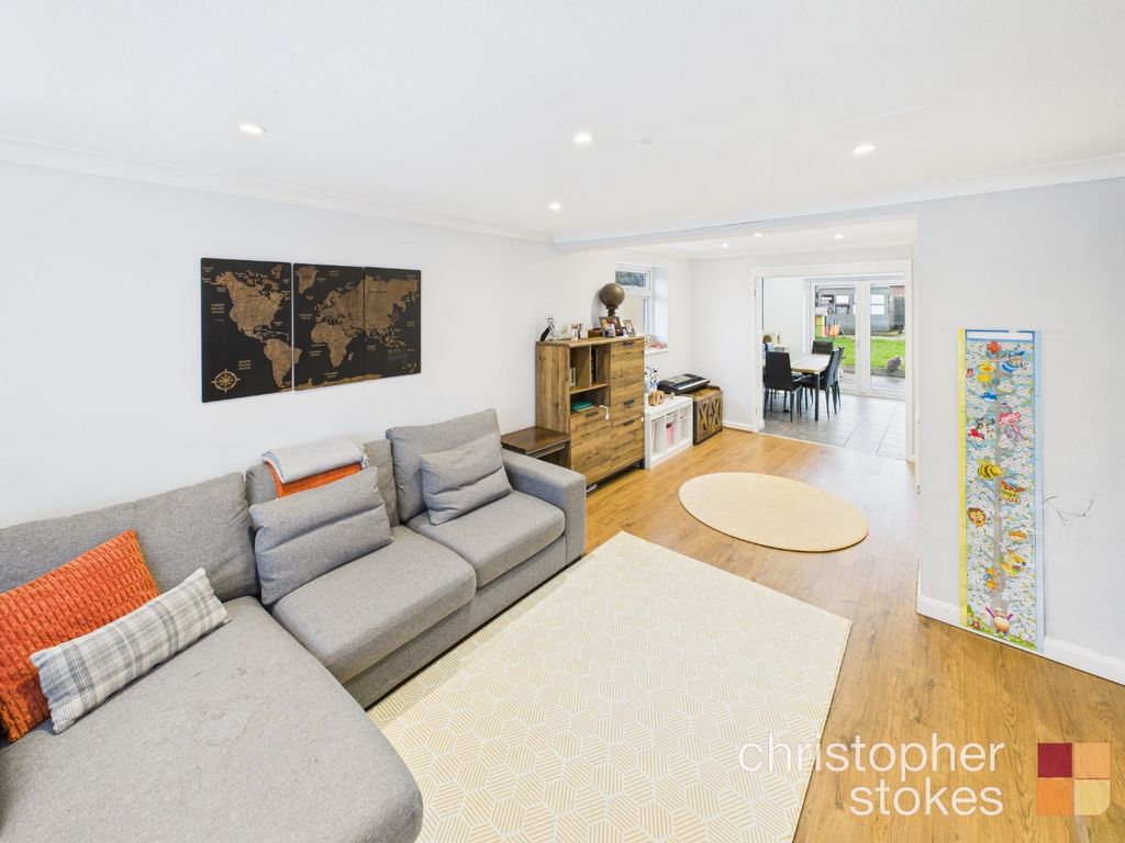 Property photo 3 of 16 4599454