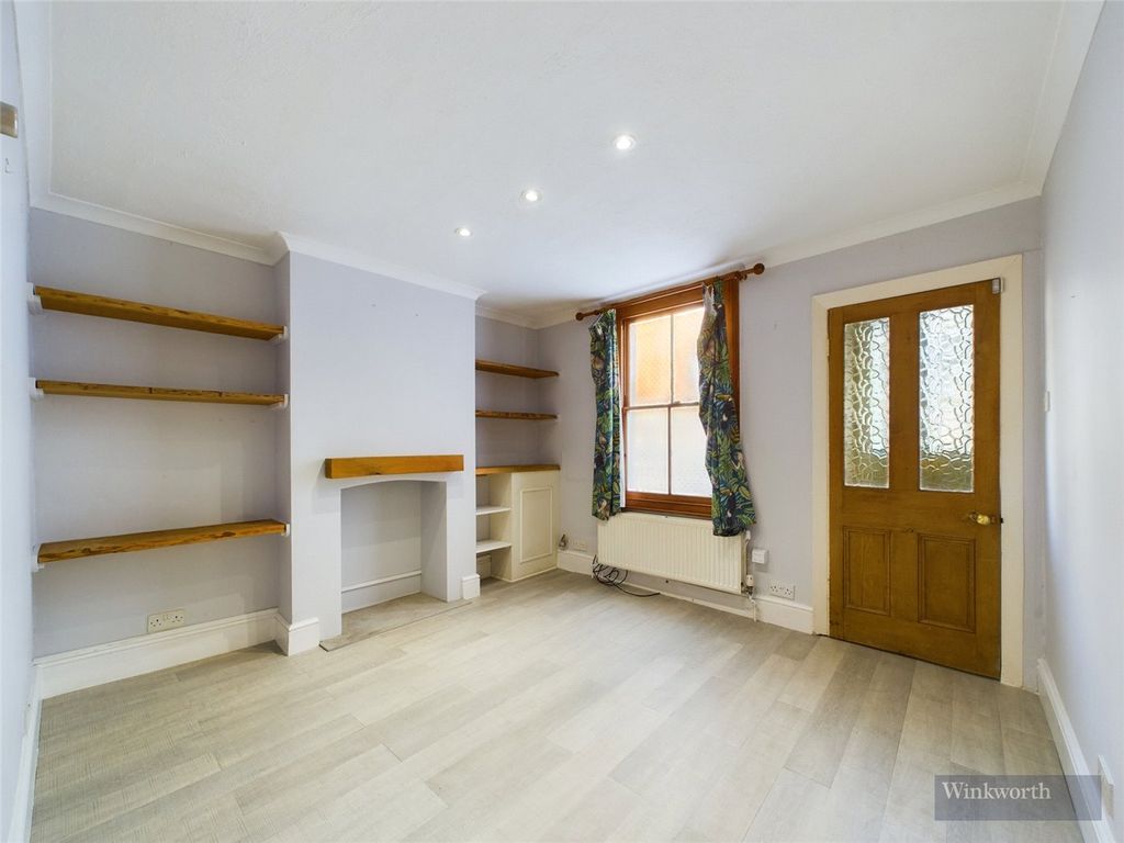 Property photo 2 of 10 Picture No. 01