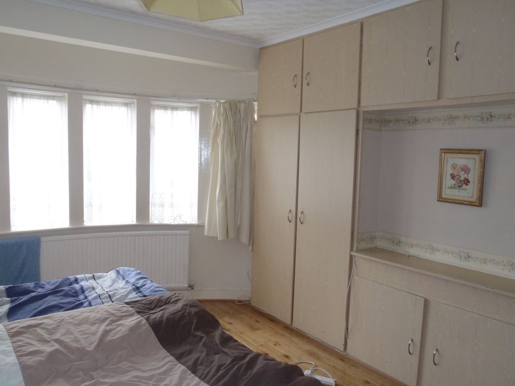 Property photo 2 of 3