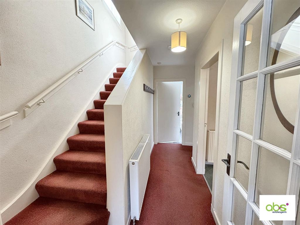 Property photo 2 of 26 Hallway
